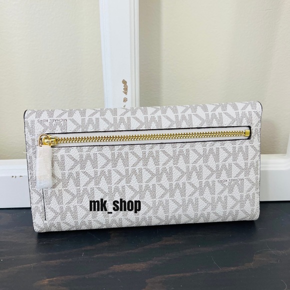 Michael Kors Jet Set Travel Large Trifold Wallet - Picture 4 of 16